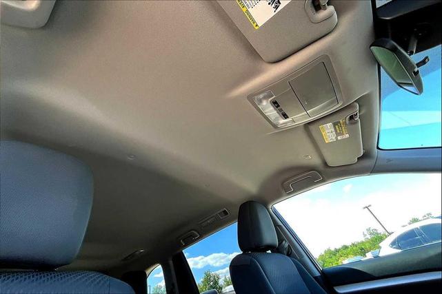 Photo of 2019 Blizzard Pearl Toyota Highlander