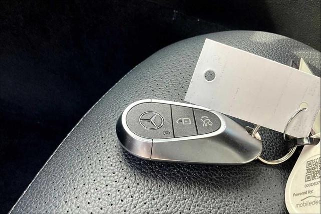Photo of 2022 Graphite Grey Metallic Mercedes-Benz C-Class