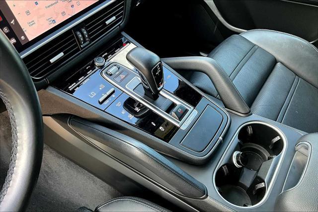 Photo of 2022 Quartzite Grey Metallic Porsche Cayenne