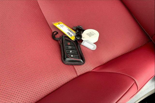Photo of 2023 Eminent White Pearl Lexus GX 460