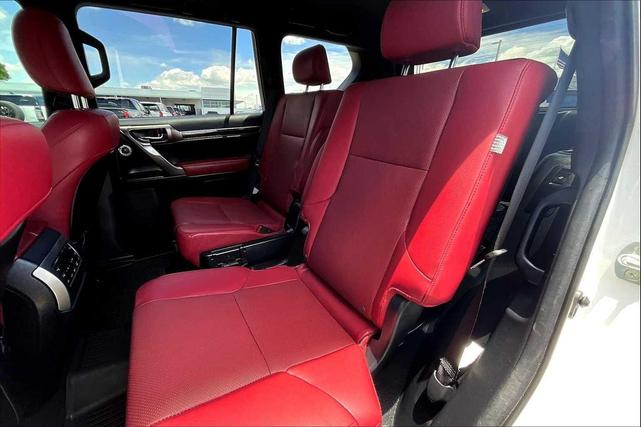 Photo of 2023 Eminent White Pearl Lexus GX 460