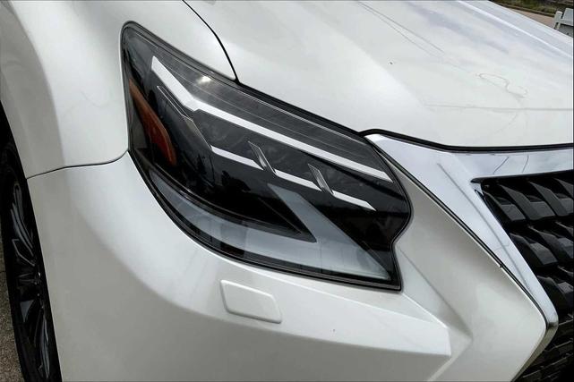 Photo of 2023 Eminent White Pearl Lexus GX 460
