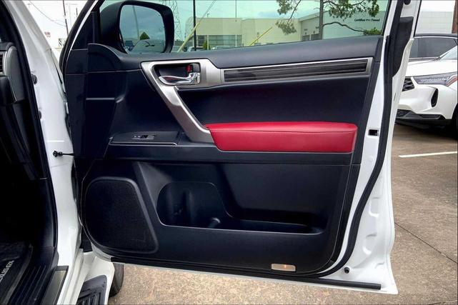 Photo of 2023 Eminent White Pearl Lexus GX 460