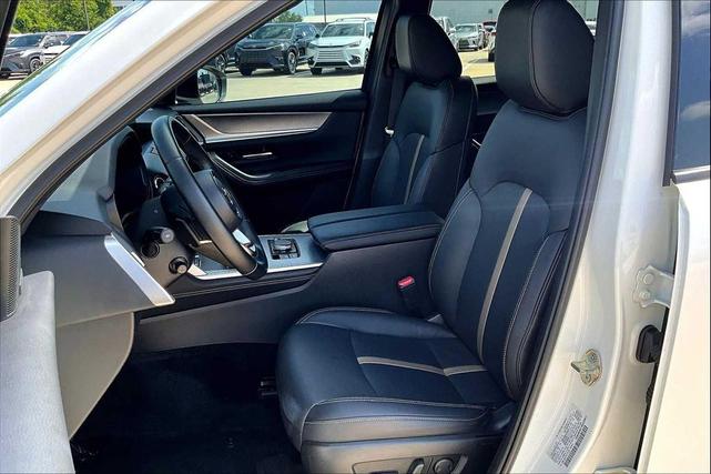 Photo of 2025 Rhodium White Premium Mazda CX-70