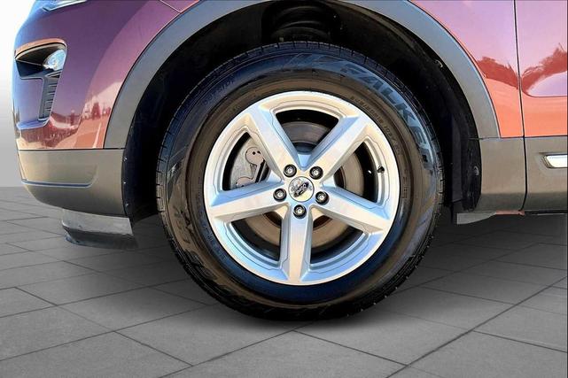 Photo of 2018 Cinnamon Glaze Metallic Ford Explorer
