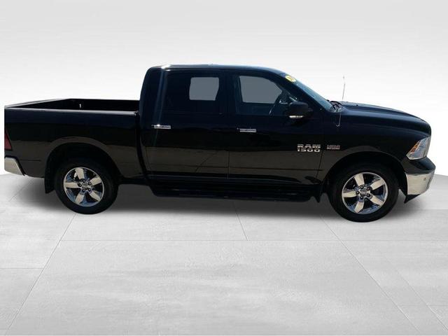 Photo of 2018 Brilliant Black Crystal Pearlcoat RAM 1500