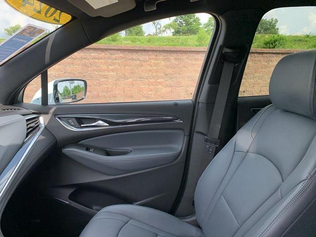 Photo of 2024 Summit White Buick Enclave