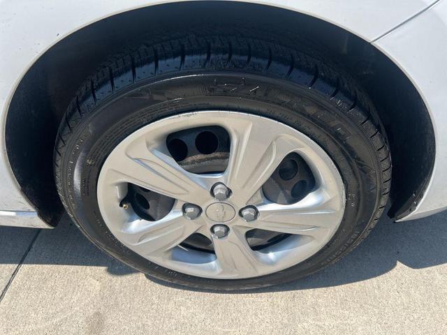 Photo of 2022 Summit White Chevrolet Spark