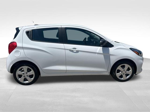 Photo of 2022 Summit White Chevrolet Spark