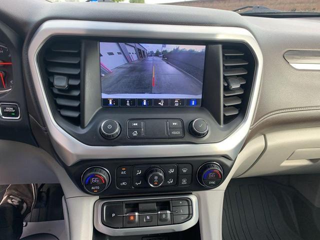 Photo of 2021 White Frost Tri-Coat GMC Acadia