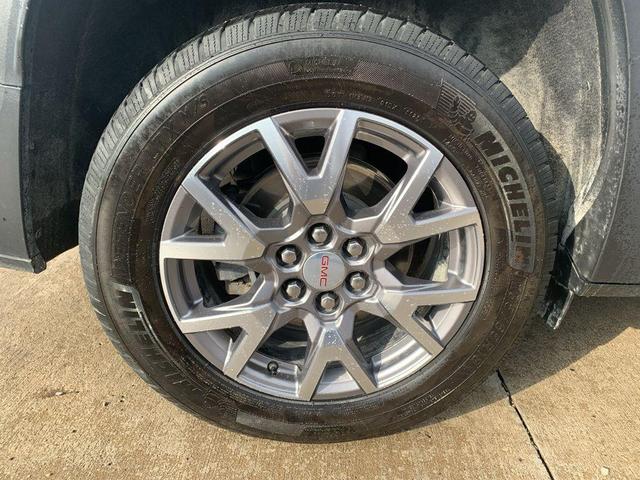 Photo of 2021 White Frost Tri-Coat GMC Acadia
