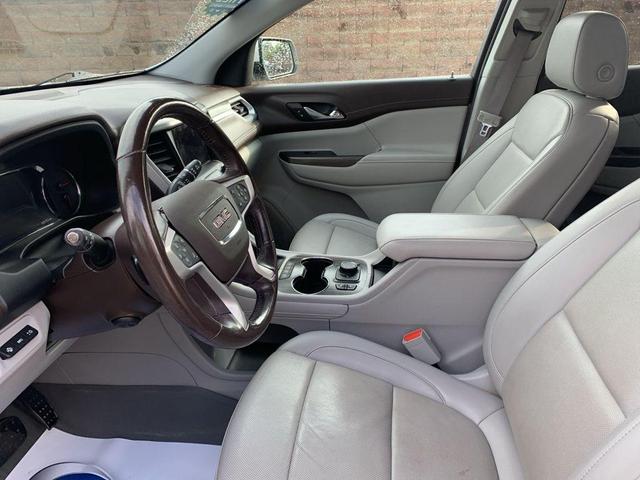 Photo of 2021 White Frost Tri-Coat GMC Acadia