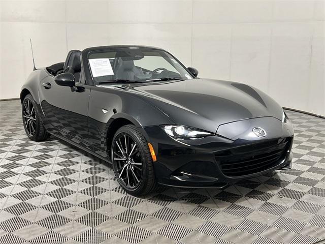 Photo of 2024 Jet Black Mica Mazda MX-5 Miata