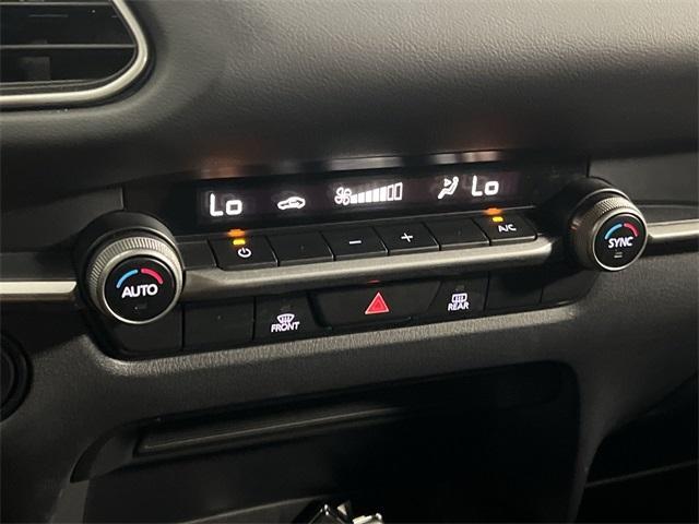 Photo of 2022 Snowflake White Pearl Mazda CX-30