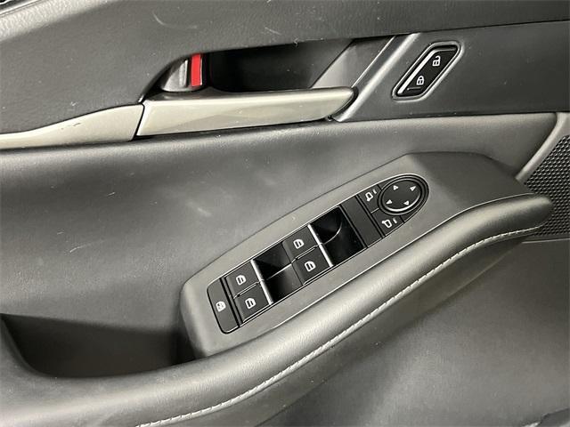 Photo of 2022 Snowflake White Pearl Mazda CX-30