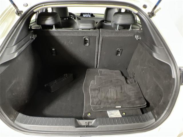 Photo of 2022 Snowflake White Pearl Mazda CX-30
