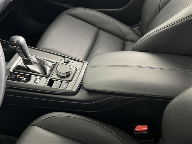 Photo of 2022 Snowflake White Pearl Mazda CX-30