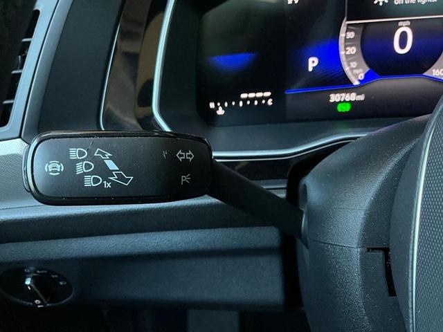 Photo of 2024 Deep Black Pearl Volkswagen Jetta