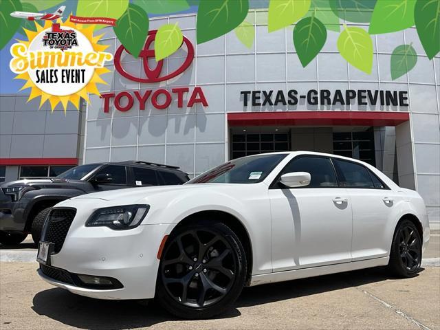 2022 Chrysler 300