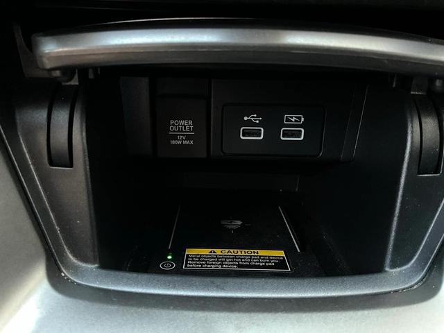 Photo of 2022 Crystal Black Pearl Honda Accord