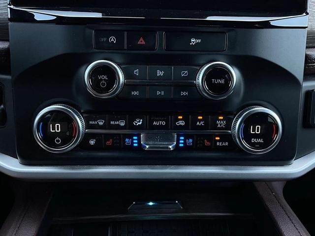 Photo of 2024 Dark Matter Gray Metallic Ford Expedition Max
