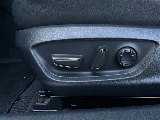 Photo of 2023 Ice Cap Toyota Camry