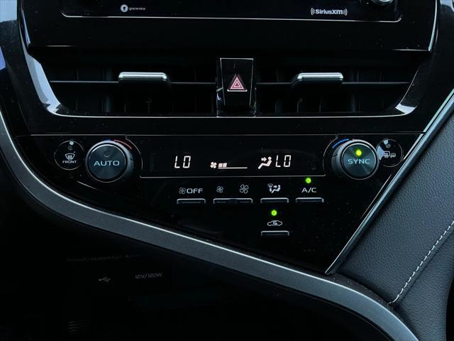 Photo of 2023 Ice Cap Toyota Camry