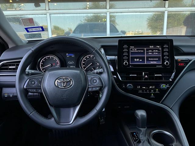 Photo of 2023 Ice Cap Toyota Camry