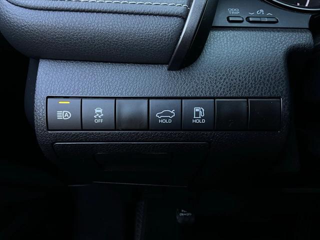Photo of 2023 Ice Cap Toyota Camry