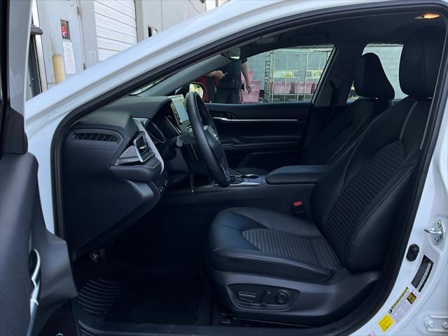 Photo of 2023 Ice Cap Toyota Camry