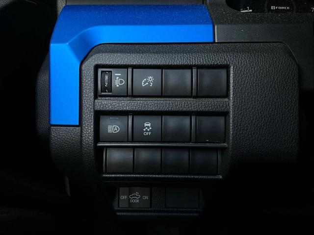 Photo of 2024 Ice Cap Toyota Tacoma