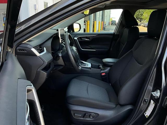 Photo of 2024 Magnetic Gray Metallic Toyota RAV4