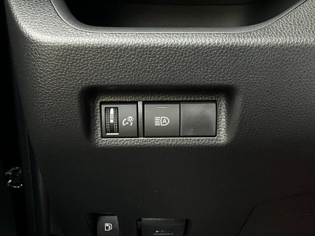Photo of 2025 Midnight Black Toyota RAV4 Hybrid