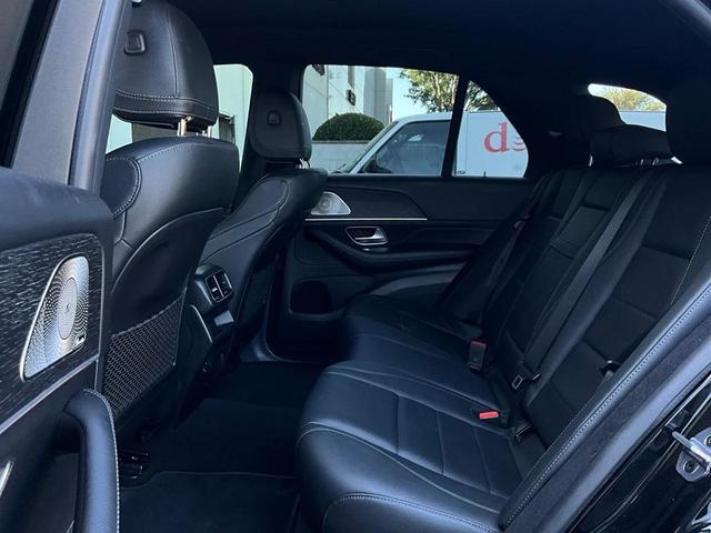 Photo of 2022 Black Mercedes-Benz GLE 350