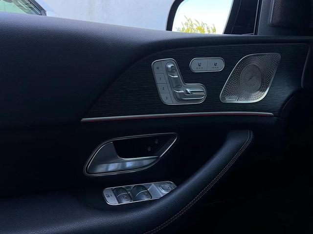 Photo of 2022 Black Mercedes-Benz GLE 350