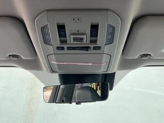 Photo of 2022 Gray Toyota Highlander