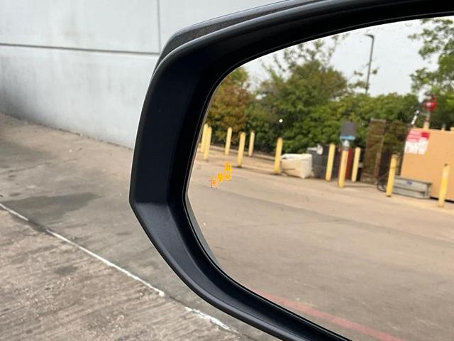 Photo of 2022 Gray Toyota Highlander