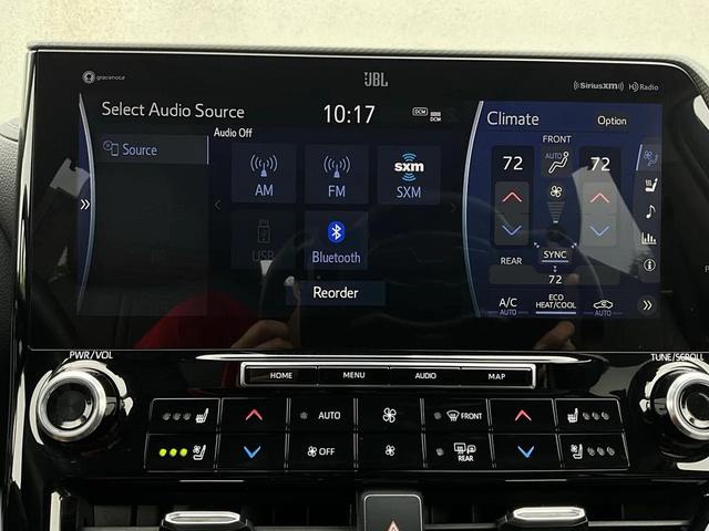 Photo of 2022 Gray Toyota Highlander
