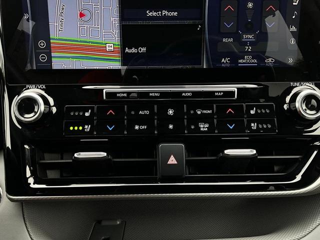Photo of 2022 Gray Toyota Highlander