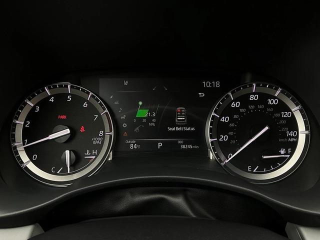 Photo of 2022 Gray Toyota Highlander