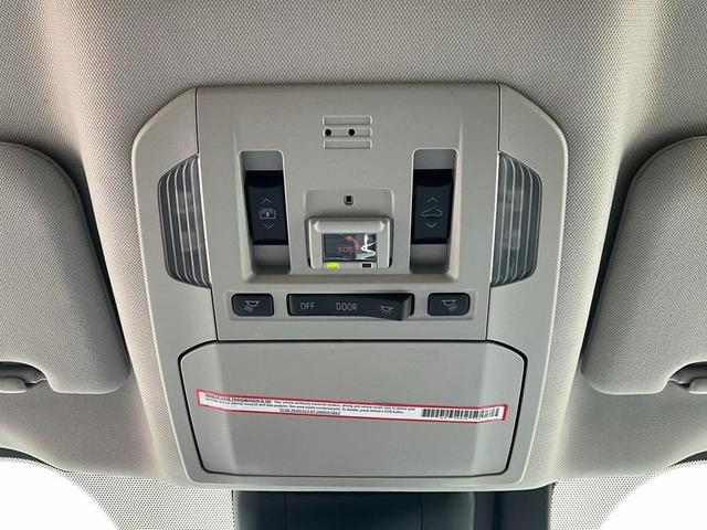 Photo of 2022 Gray Toyota Highlander