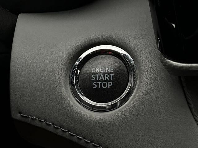 Photo of 2022 Gray Toyota Highlander