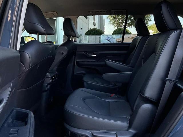 Photo of 2025 Storm Cloud Toyota Grand Highlander