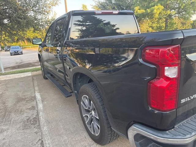 Photo of 2020 Black Chevrolet Silverado 1500