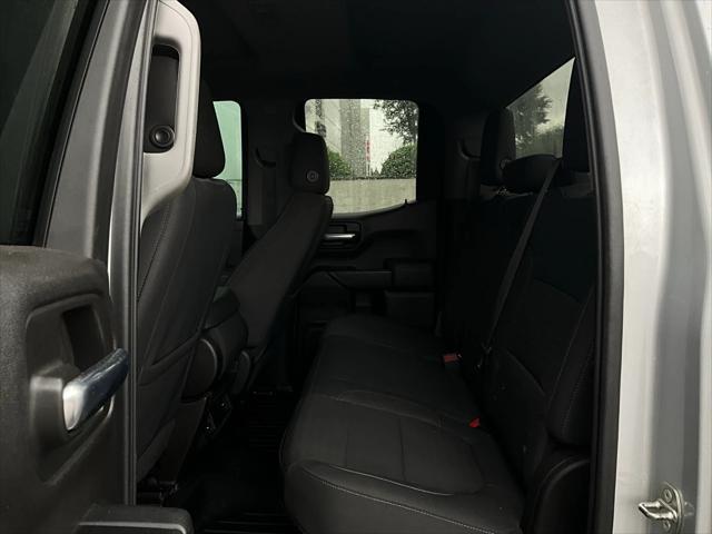 Photo of 2020 Silver Ice Metallic Chevrolet Silverado 1500