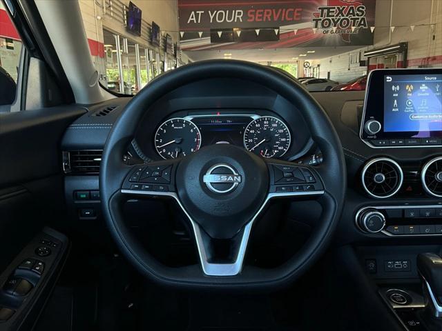 Photo of 2024 Super Black Nissan Sentra