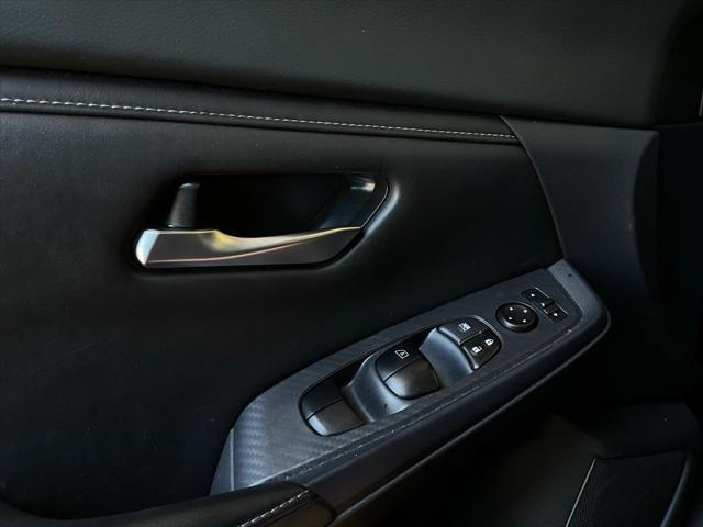 Photo of 2024 Super Black Nissan Sentra