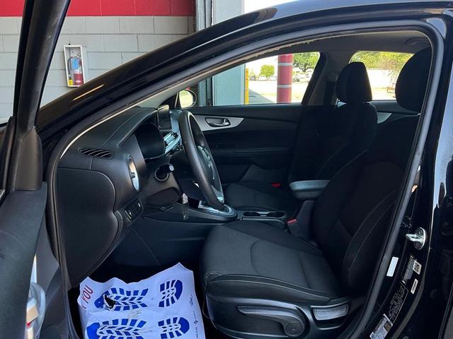 Photo of 2023 Aurora Black Kia Forte