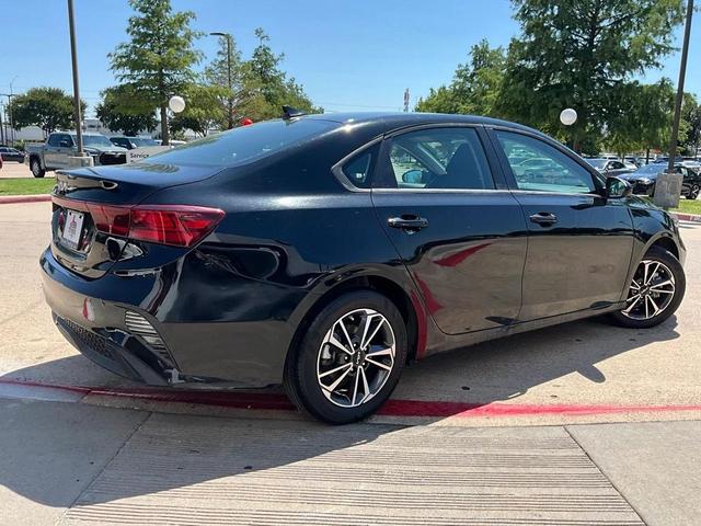 Photo of 2023 Aurora Black Kia Forte
