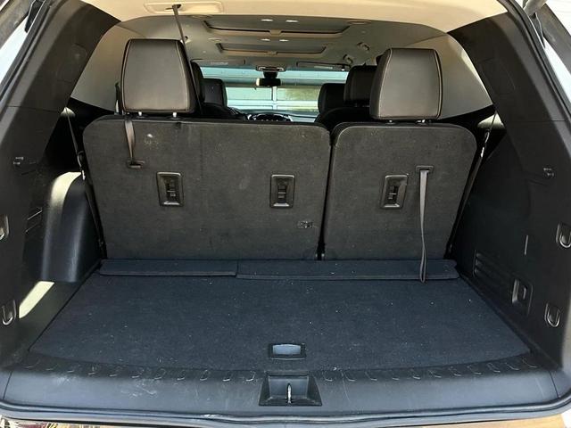 Photo of 2020 Summit White Chevrolet Traverse